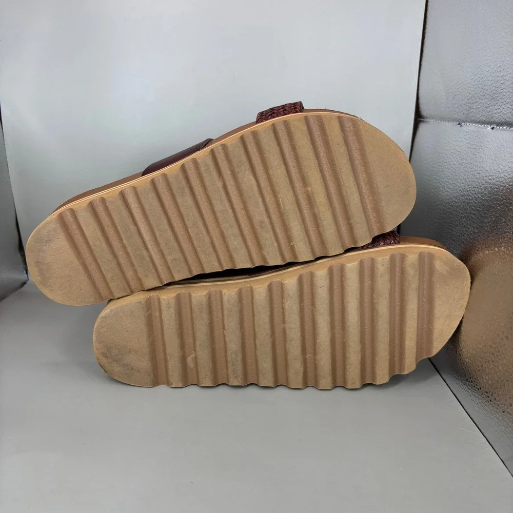 Reef cushion vista